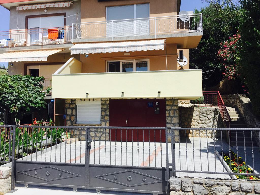 Apartment Dvorska تْسْغيكفانِتْسا المظهر الخارجي الصورة