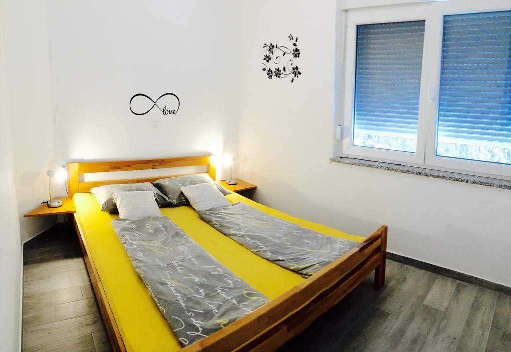 Apartment Dvorska تْسْغيكفانِتْسا المظهر الخارجي الصورة